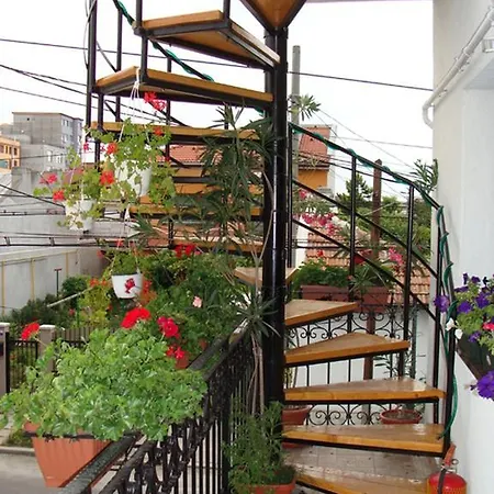 Casa Elisabeta 3* Constanţa